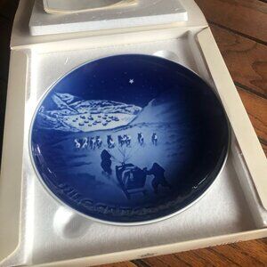 Bing and Grondahl, B&G 1972 Christmas Plate with Box